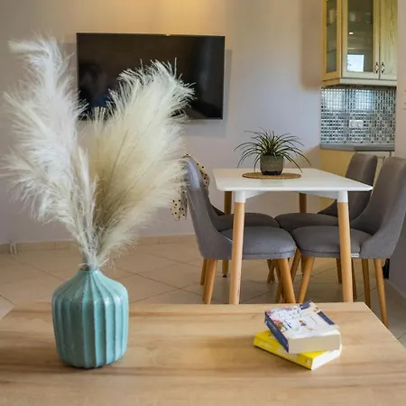Iliopetra Apartment
