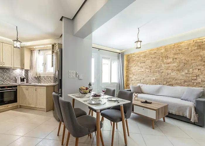 Апартаменты Iliopetra *